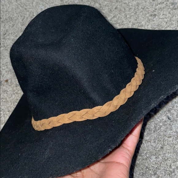 Black hat - Picture 2 of 4